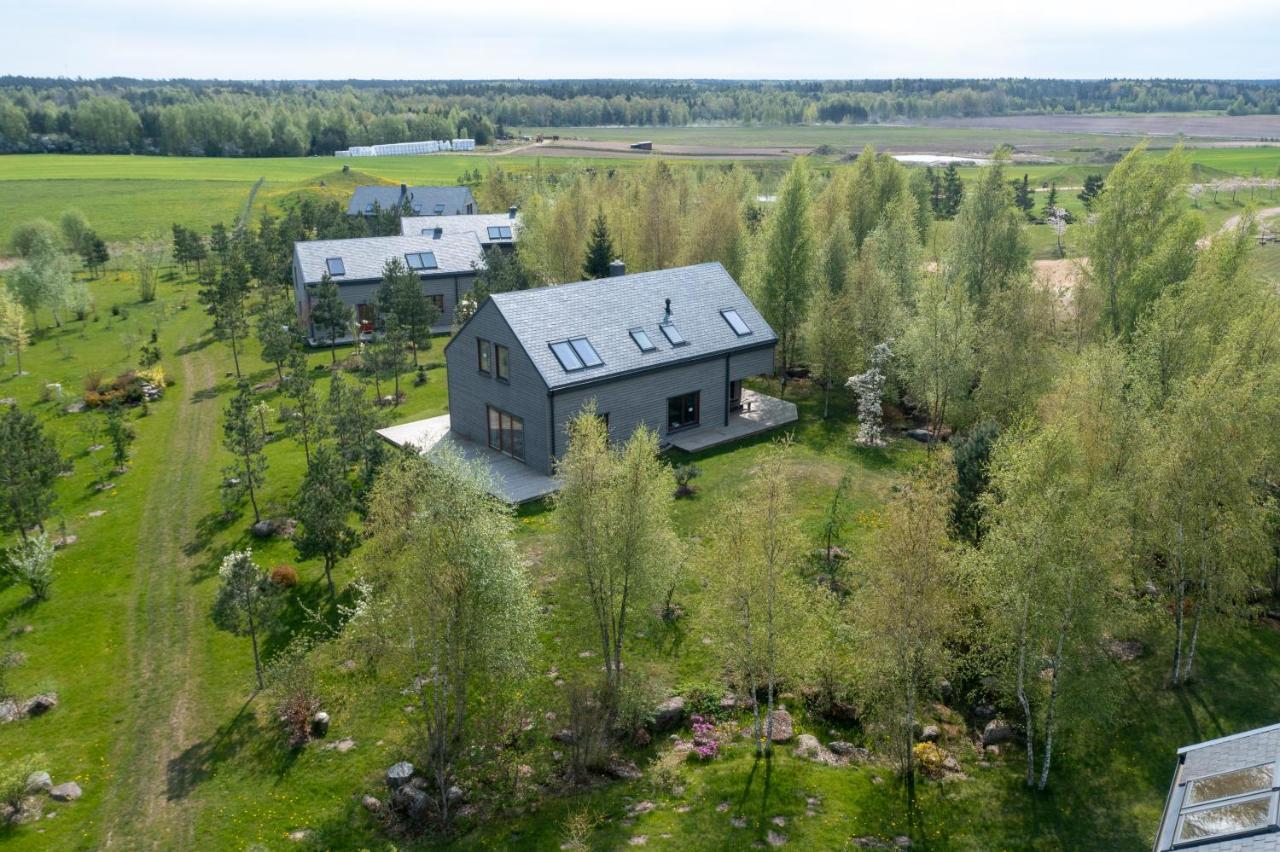 Japoniskas Sodas Medomiskiai Exteriör bild